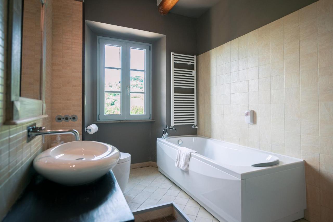 Casa Grimaldi Boutique Hotel & Restaurant Matelica Eksteriør bilde